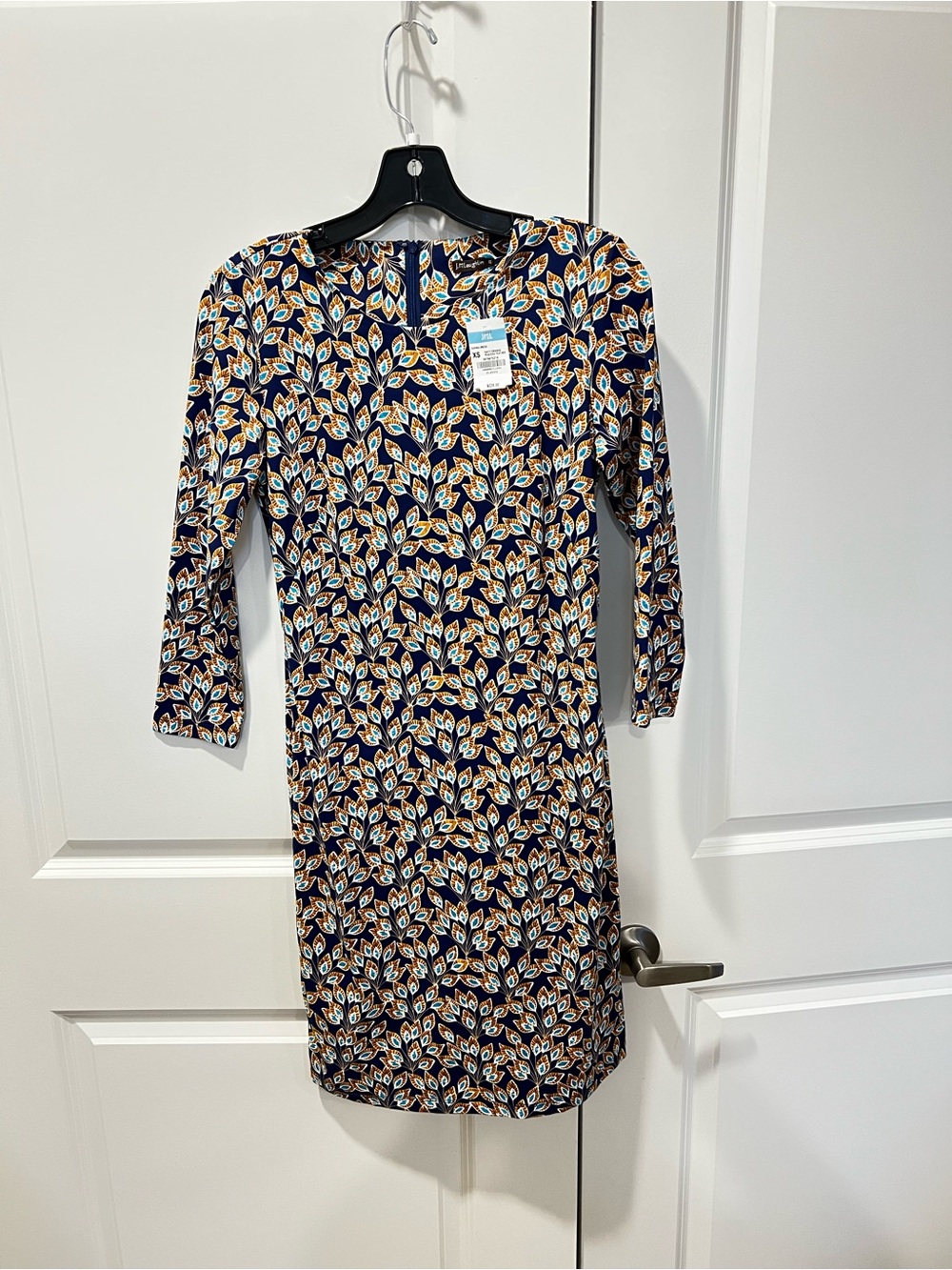 J. McLaughlin Navy Multicolor Leaf-Print Long Sleeve Dress